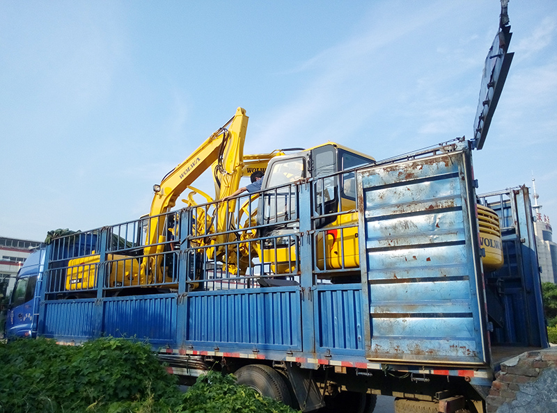 6臺沃爾華系列挖掘機出口菲律賓