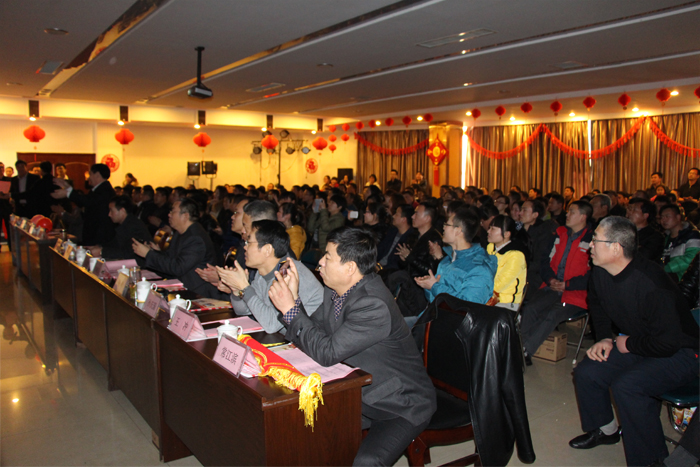 喜迎羊年共歡樂(lè)，實(shí)現(xiàn)跨越沃爾華