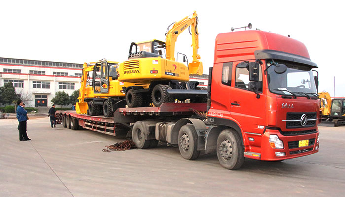 輪式挖掘機 輪式挖掘機