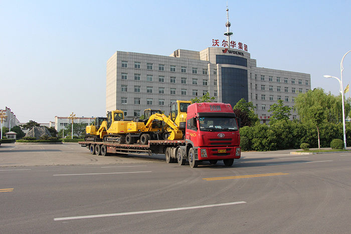 沃爾華集團10臺輪式挖掘機順利出口秘魯