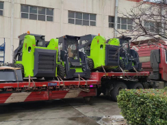 沃爾華集團(tuán)一批滑移裝載機(jī)出口歐洲市場